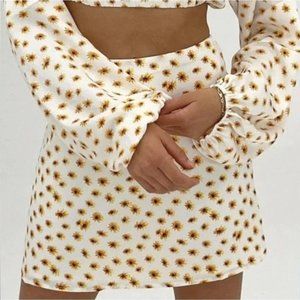 WeWoreWhat Ditsy Daisies Mini Slip Skirt - NWT